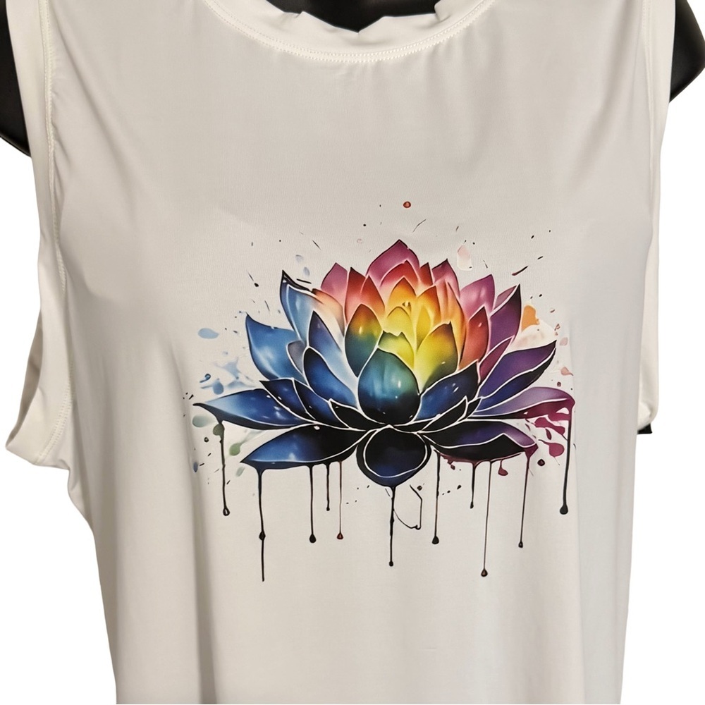Lotus Drip Graphic Tank Top - Picture 3 of 5